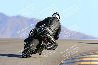 media/Jan-09-2022-SoCal Trackdays (Sun) [[2b1fec8404]]/Turn 12 Backside (130pm)/